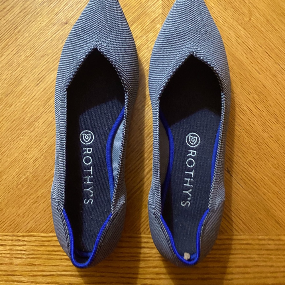Rothys “the point” in pebble grey, size 10.5 - good as new